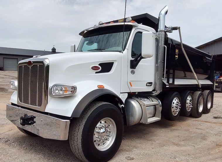 2021 Peterbilt 567